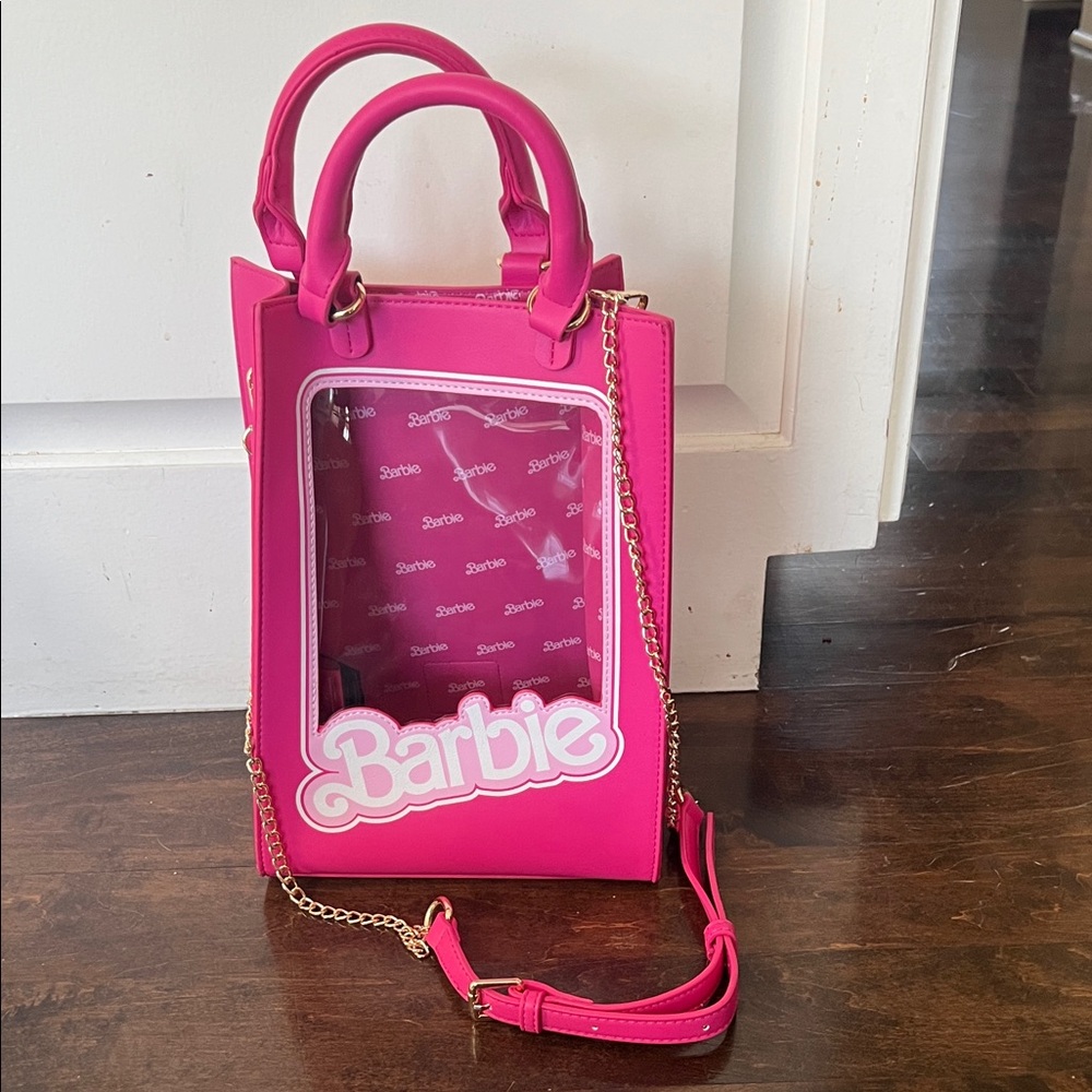 Barbie Hot Pink Mini Bag with Transparent Panel.
Barbie x Cakeworthy